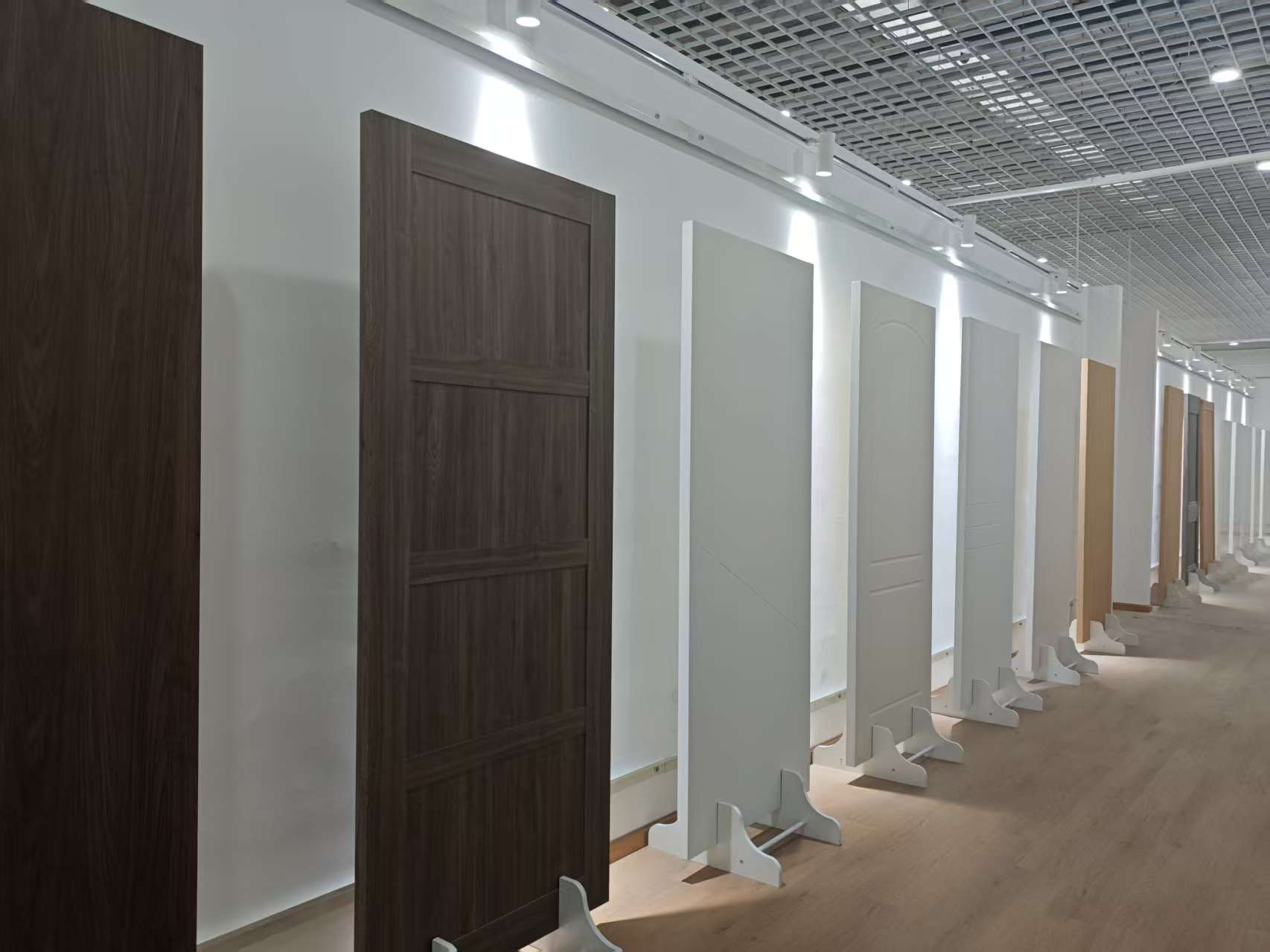PINTU LENGKAP